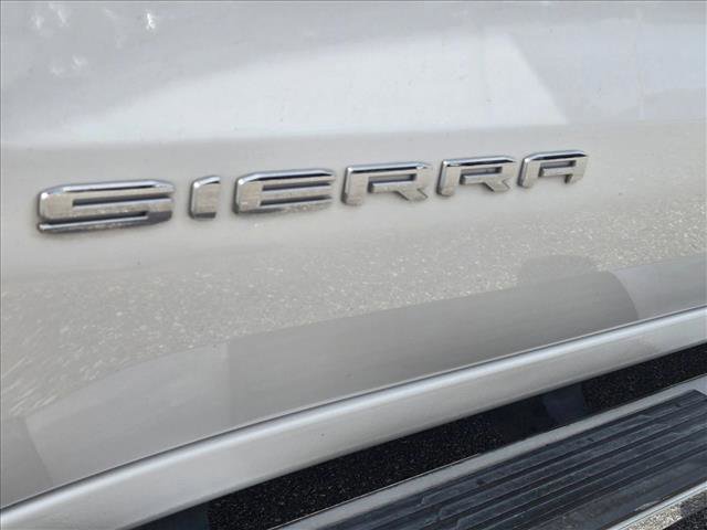 Used 2021 GMC Sierra 1500 SLT w/ SLT Premium Plus Package RWD image 9