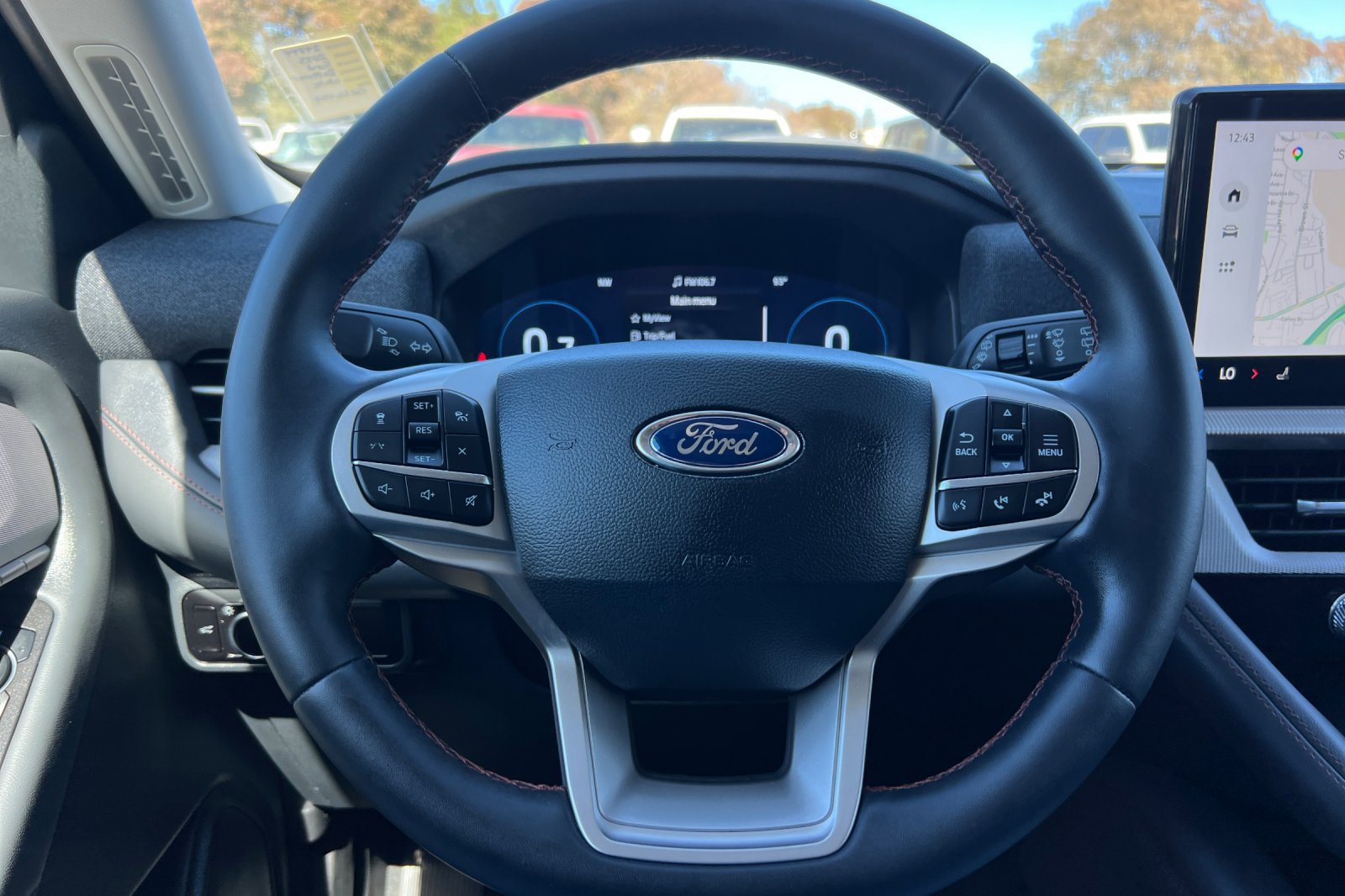 Certified 2025 Ford Explorer Active AWD/4WD image 27