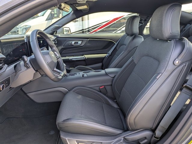 Certified 2025 Ford Mustang Coupe image 15