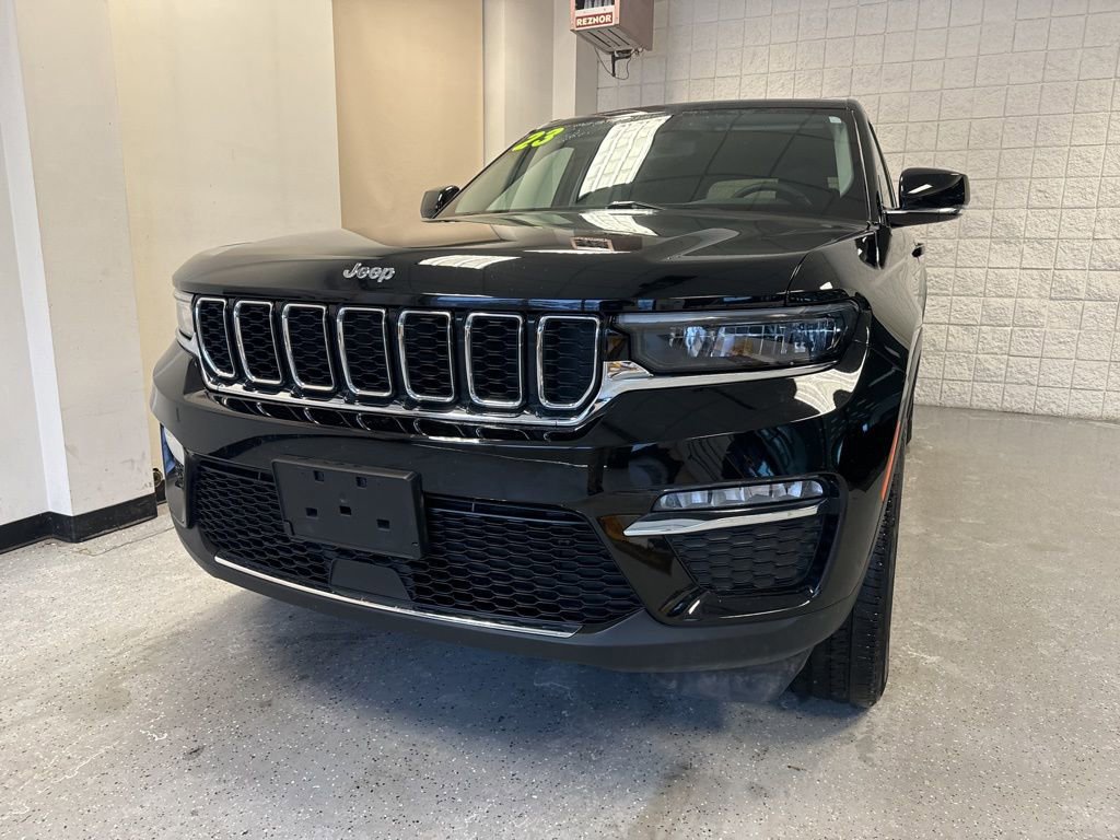 Used 2023 Jeep Grand Cherokee Limited w/ Trailer Tow Prep Group (B) image 13