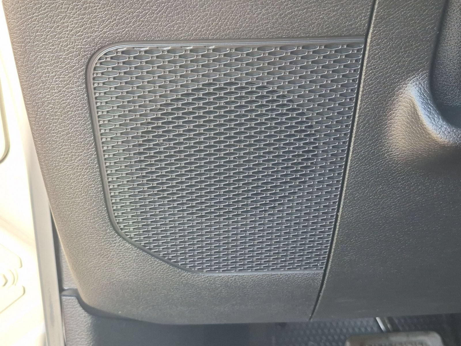 Used 2021 Jeep Wrangler Rubicon w/ Uconnect 4C Nav & Sound Group AWD/4WD image 15