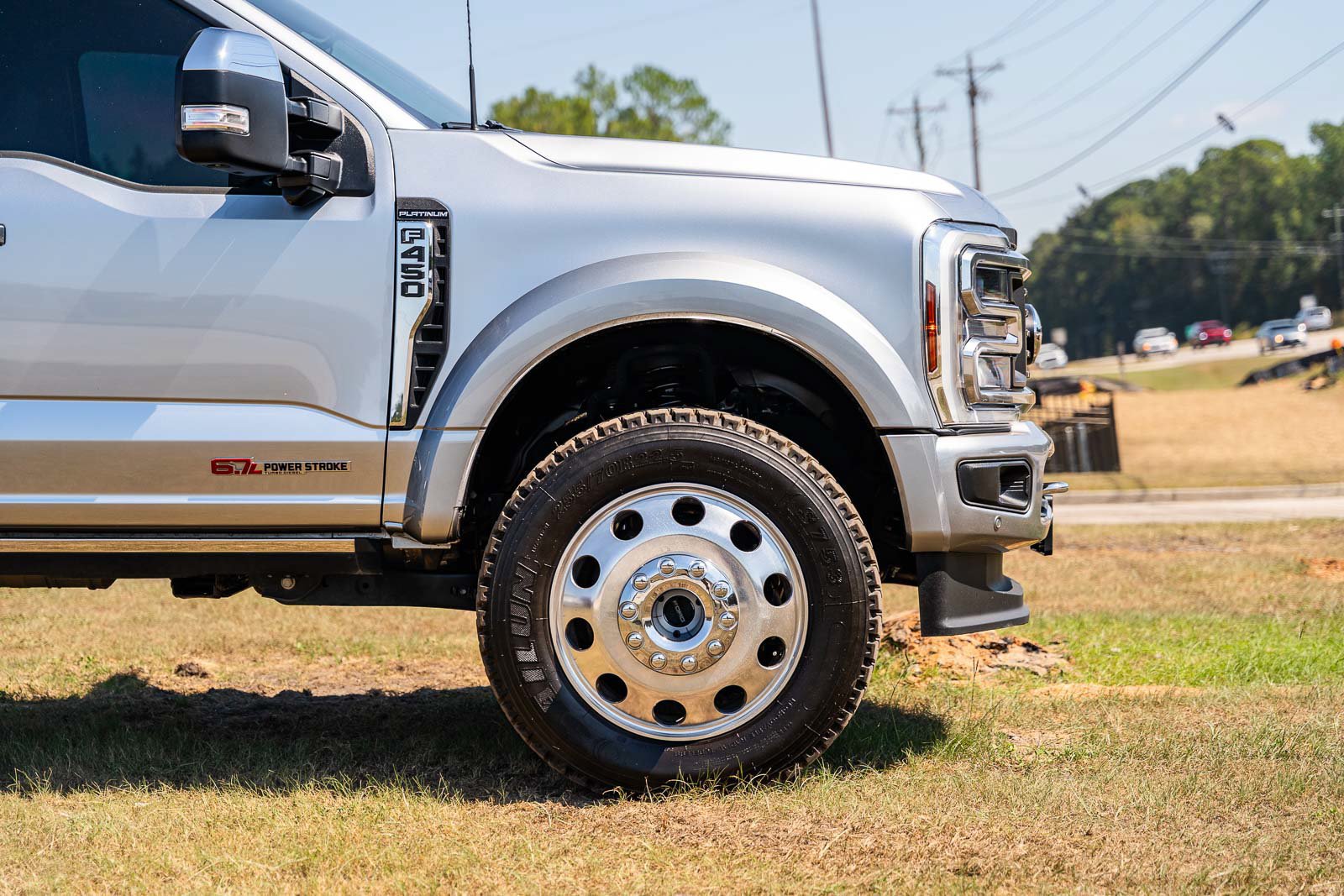 Certified 2024 Ford F450 Platinum w/ FX4 Off-Road Package AWD/4WD image 9