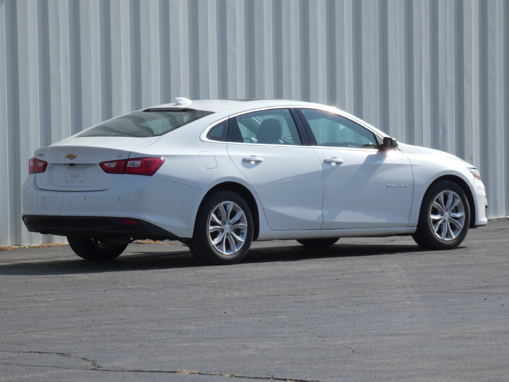 Used 2024 Chevrolet Malibu LT FWD image 3