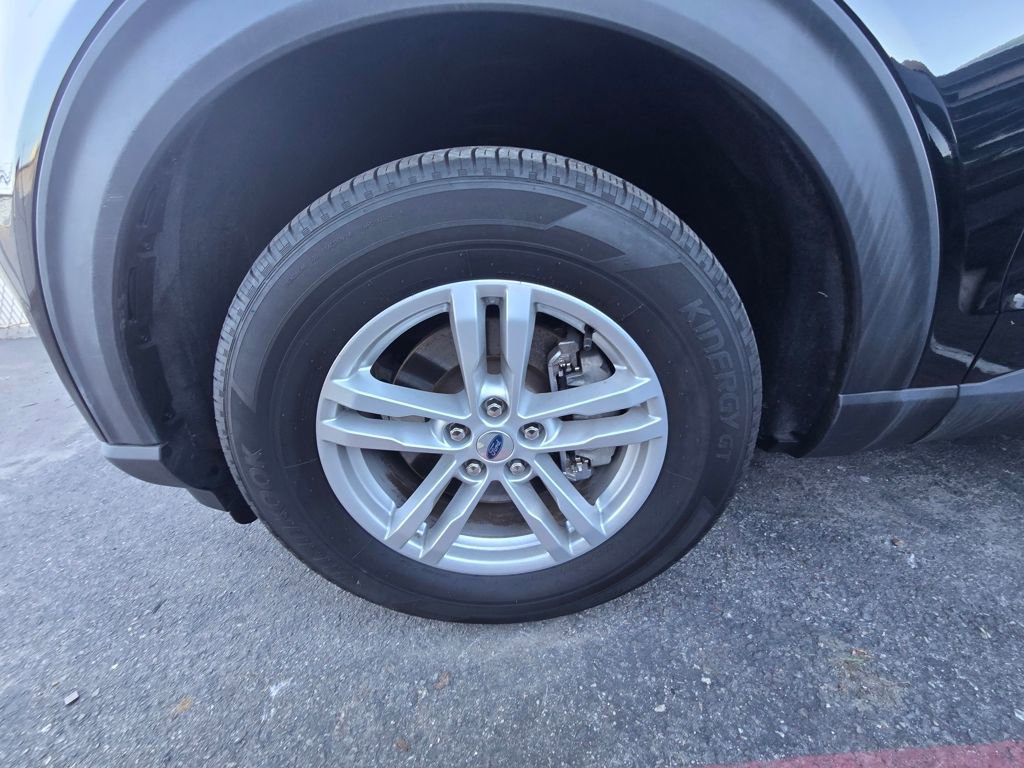 Certified 2022 Ford Explorer XLT w/ Equipment Group 202A image 20