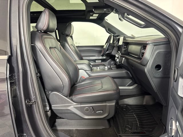 Certified 2022 Ford Expedition Max Limited AWD/4WD image 4