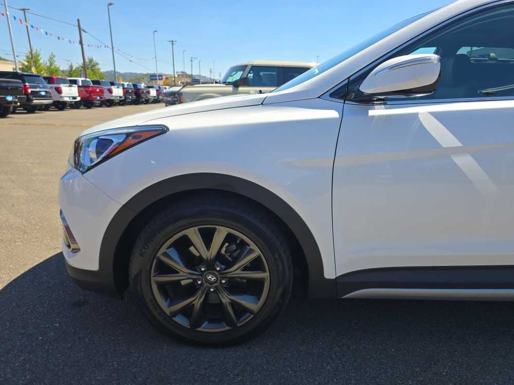 Used 2017 Hyundai Santa Fe Sport AWD/4WD image 18