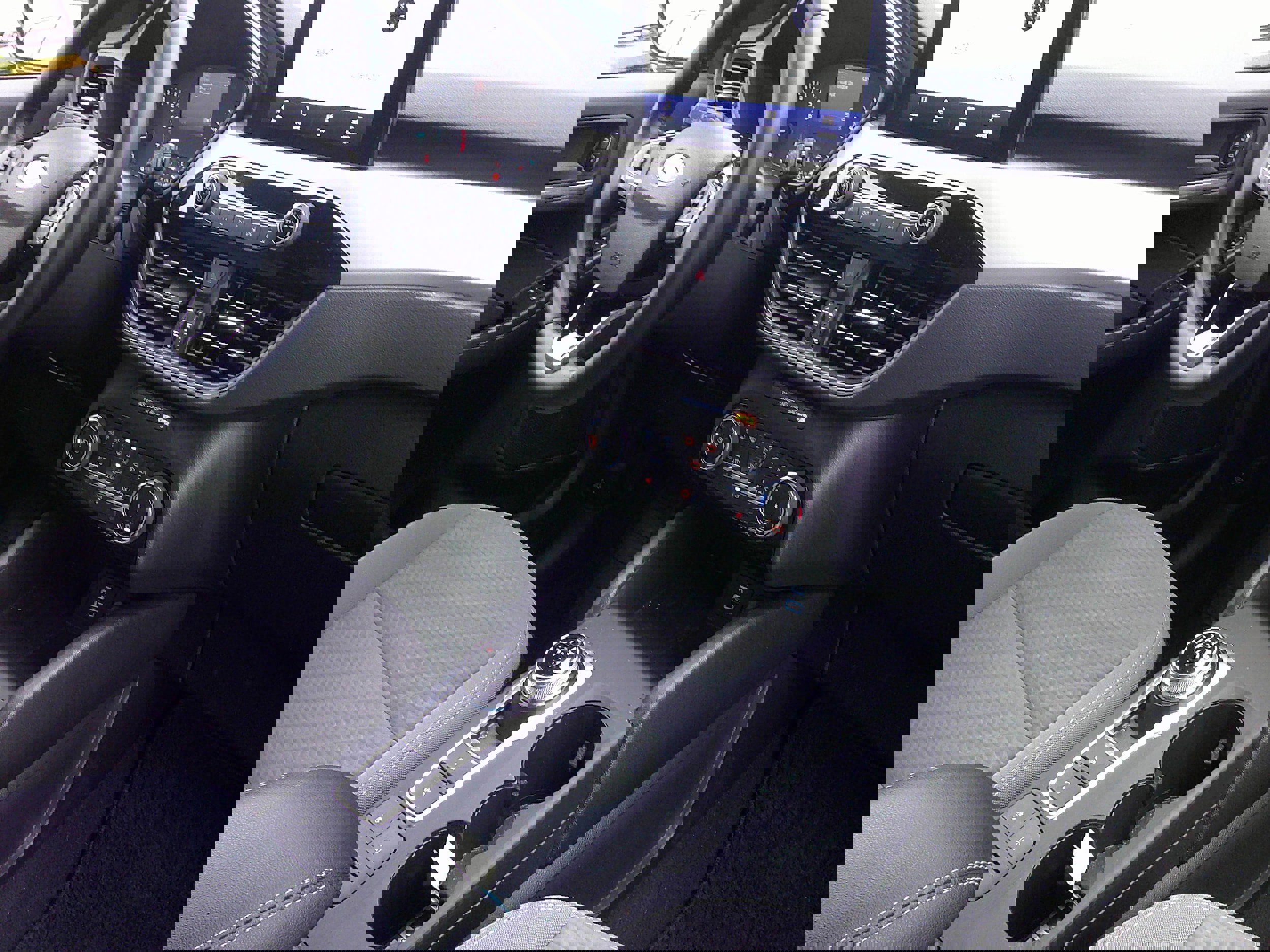 Certified 2022 Ford Escape SE w/ Cold Weather Package image 13