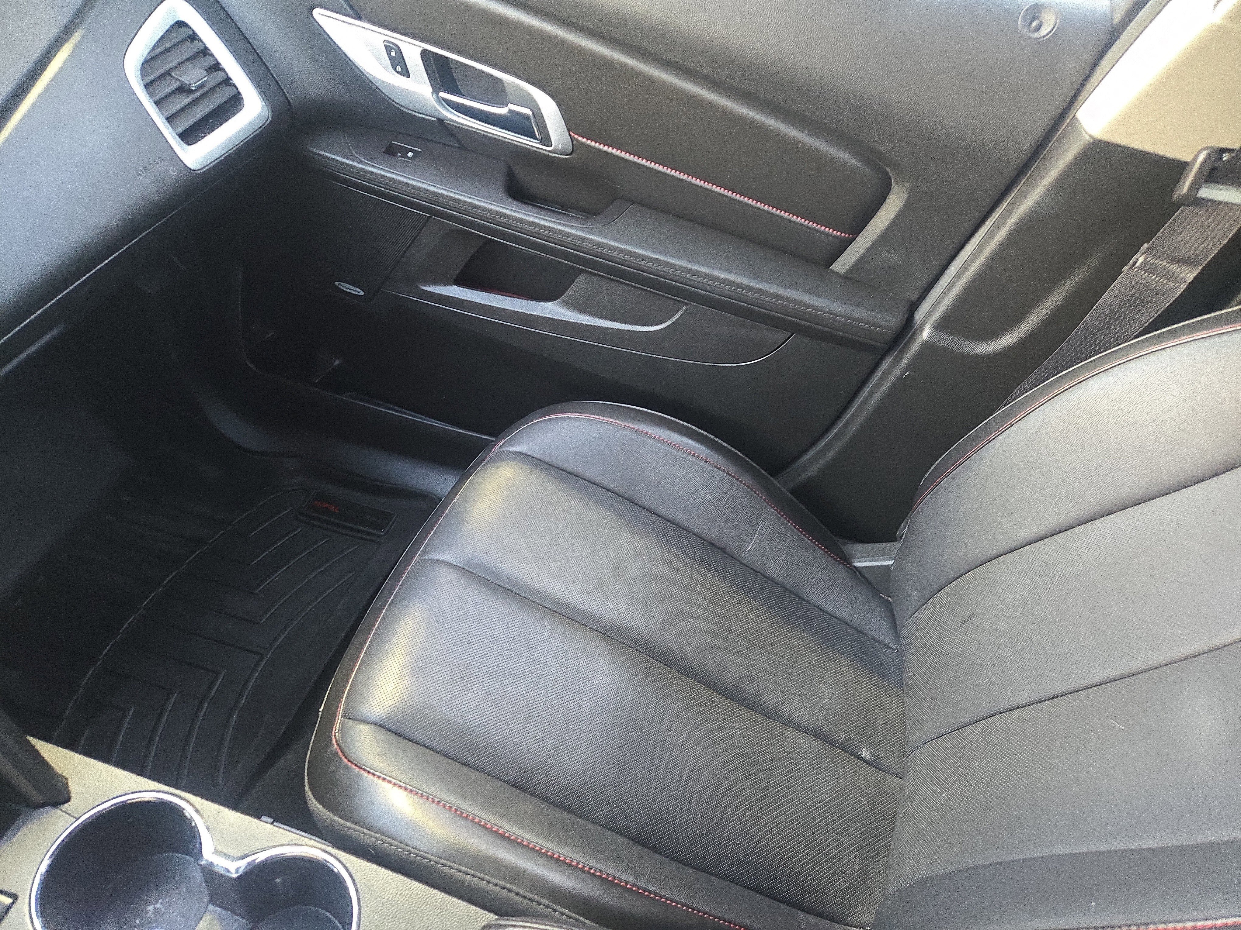 Used 2017 GMC Terrain SLT w/ Open Road Package image 39