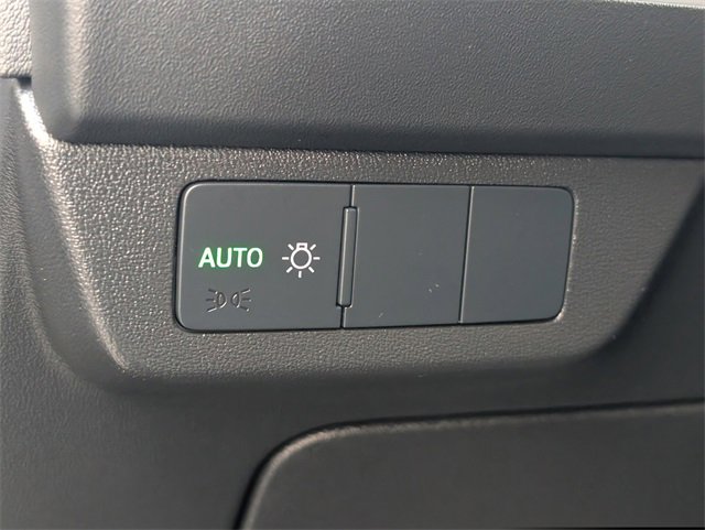 Used 2024 Audi Q4 e-tron Premium image 22