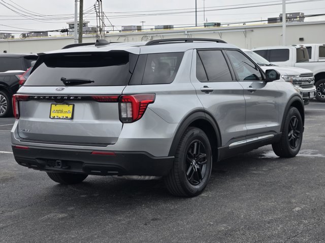 Certified 2025 Ford Explorer Active RWD image 8