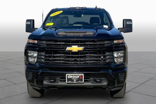 Used 2024 Chevrolet Silverado 2500 Custom w/ Custom Value Package AWD/4WD image 4