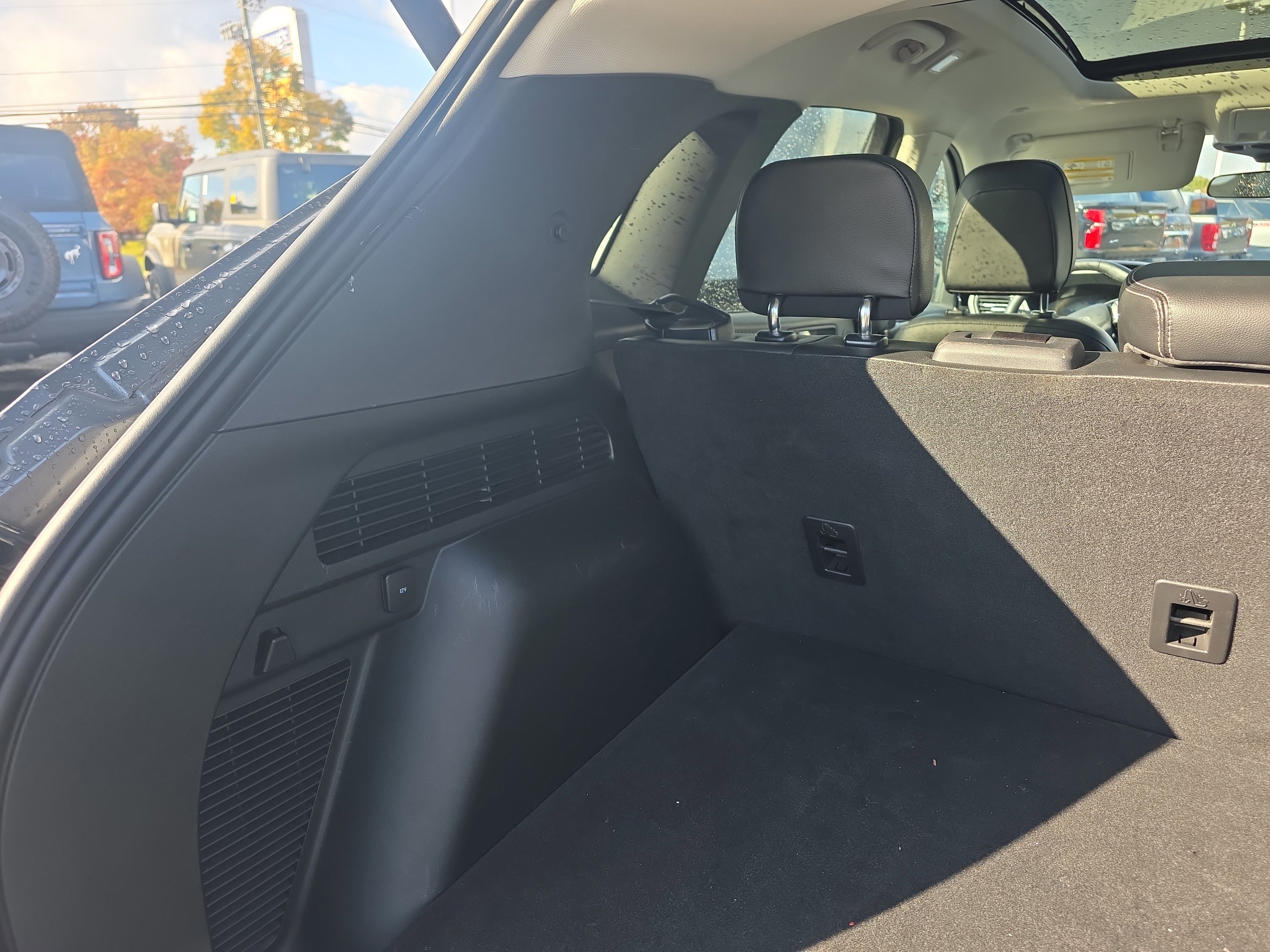 Certified 2022 Ford Escape SEL w/ Technology Package image 18