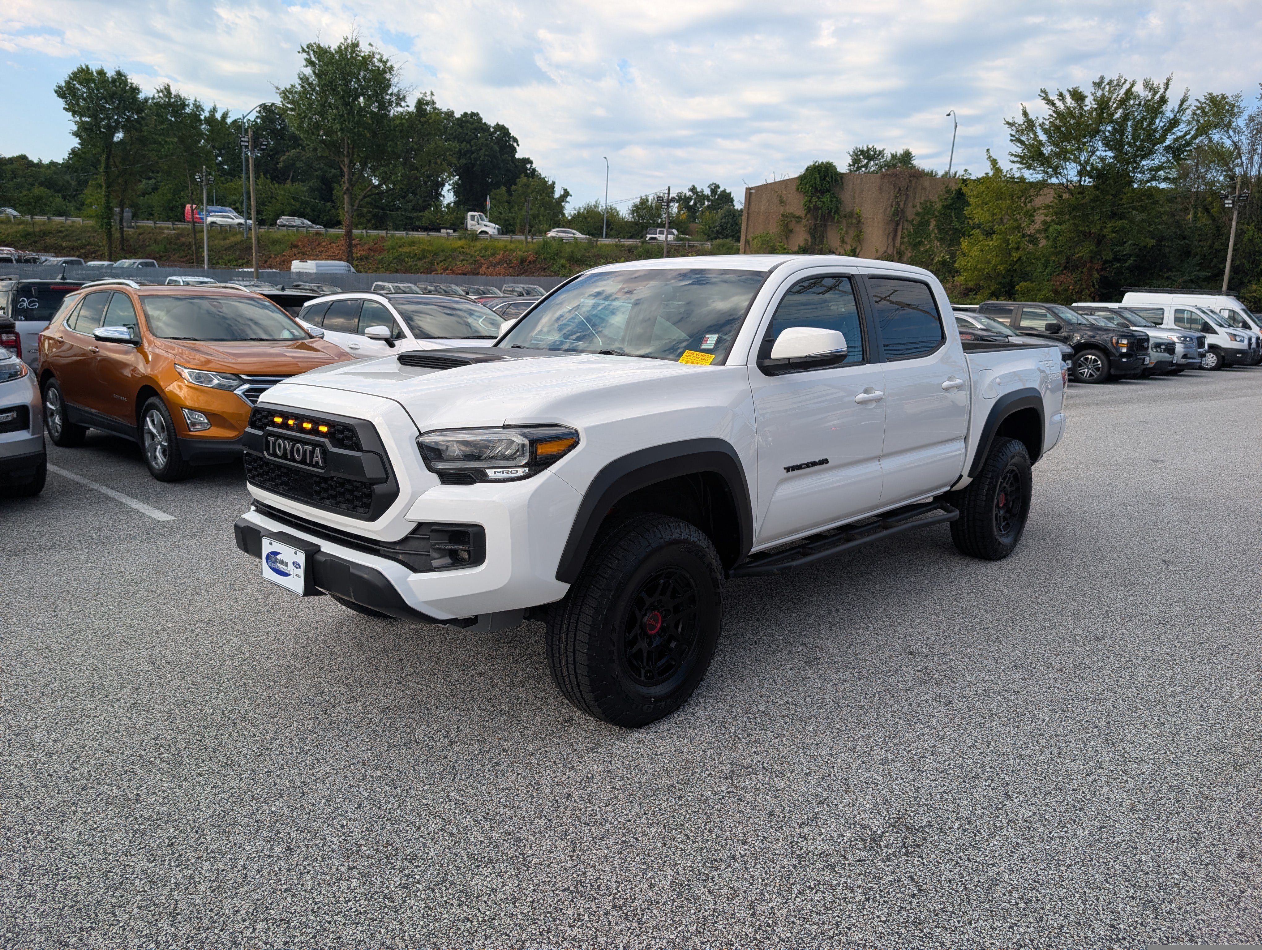 Used 2022 Toyota Tacoma TRD Pro AWD/4WD image 2