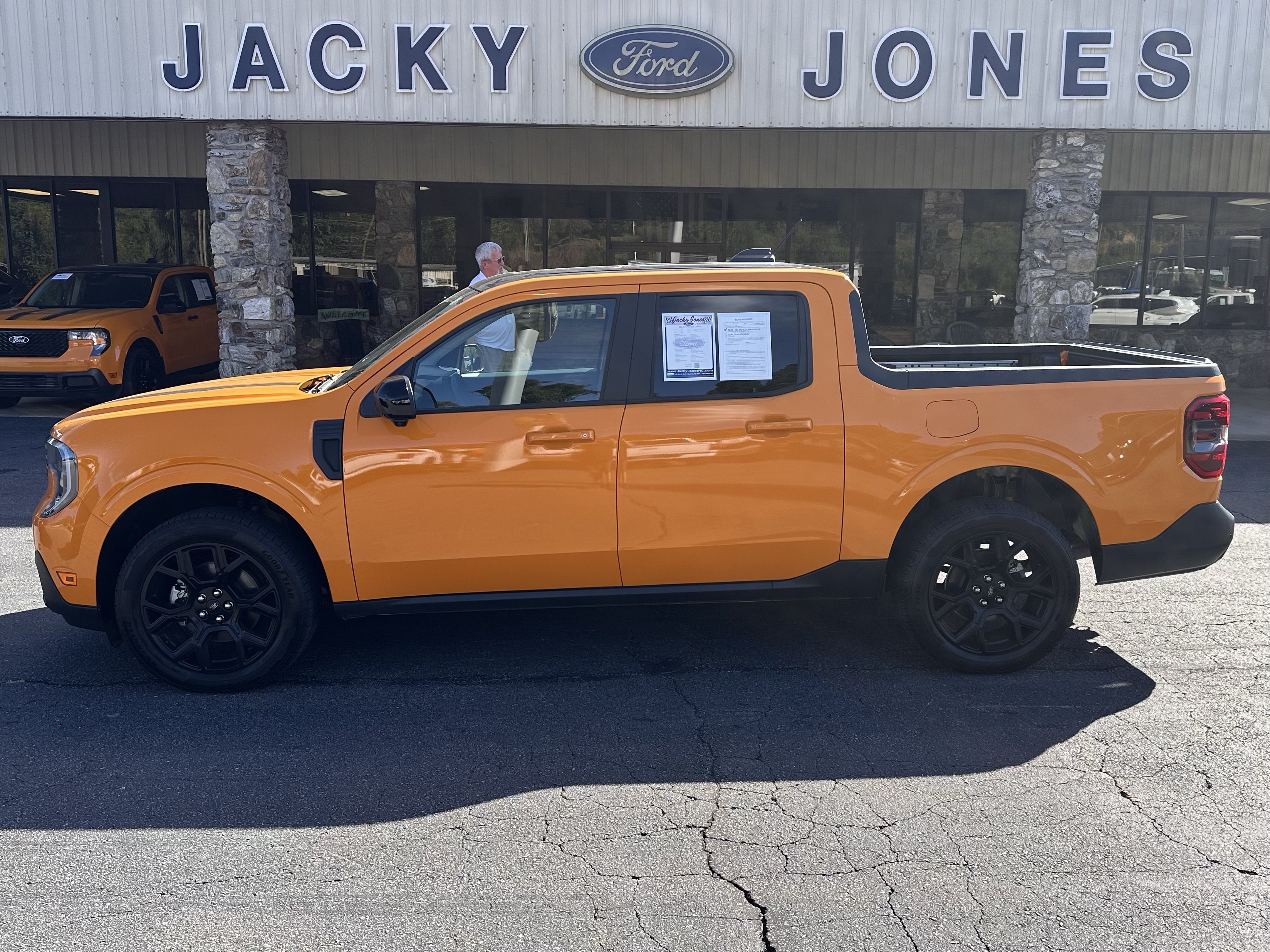 Certified 2026 Ford Maverick Lariat w/ Black Appearance Package