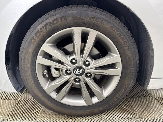 Used 2018 Hyundai Elantra Value Edition w/ Cargo Package FWD image 11