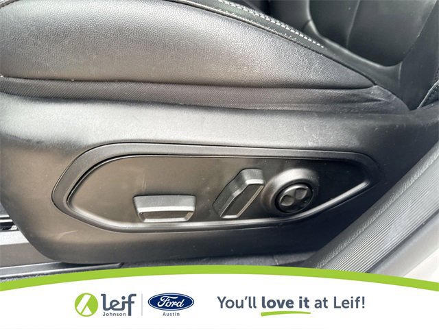 Used 2023 Jeep Grand Cherokee Limited w/ Black Appearance Package image 18