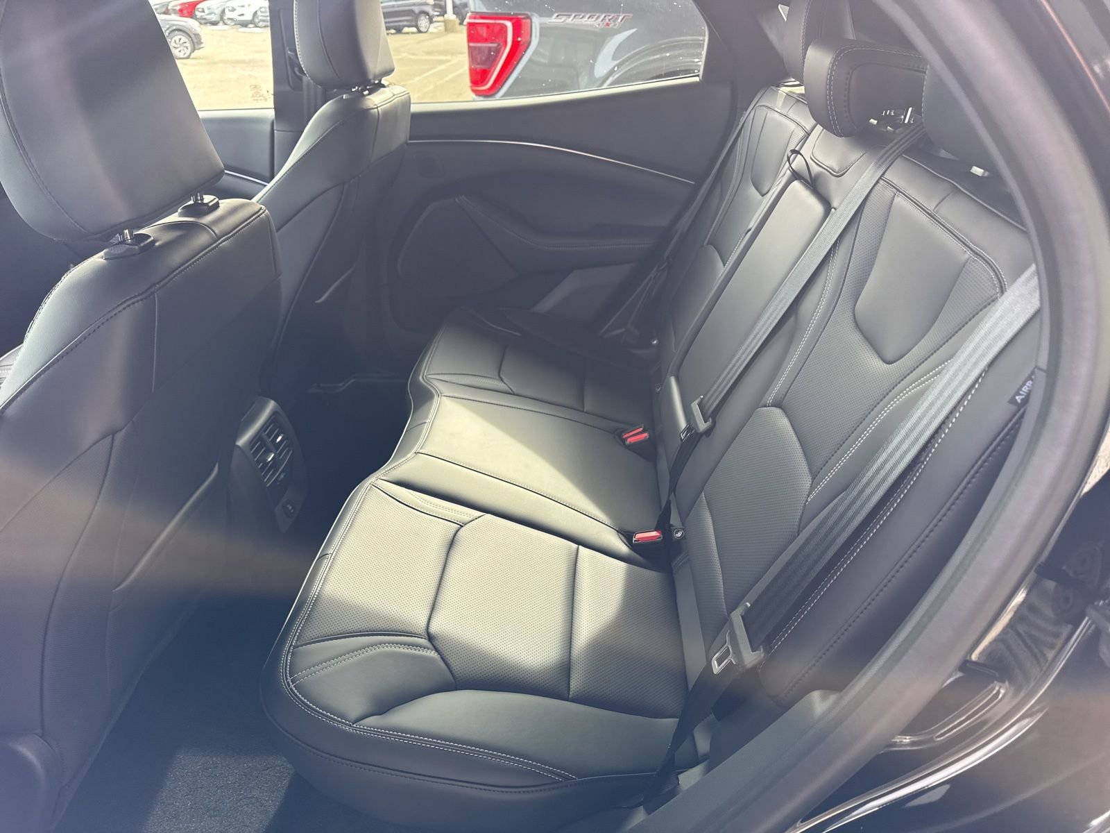 Certified 2025 Ford Mustang Mach-E Premium image 33