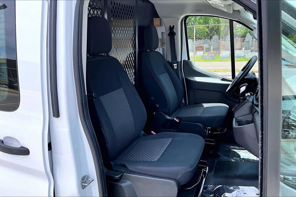 Certified 2024 Ford Transit 250 Low Roof w/ Exterior Upgrade Package RWD image 7