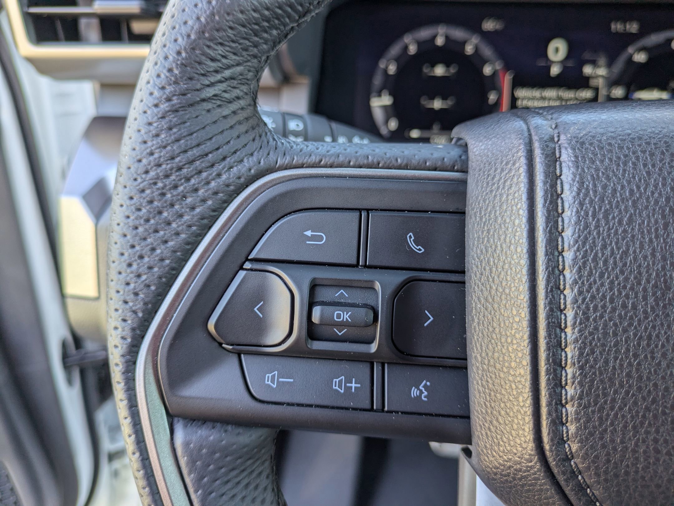 Used 2025 Toyota Tacoma TRD Sport image 18