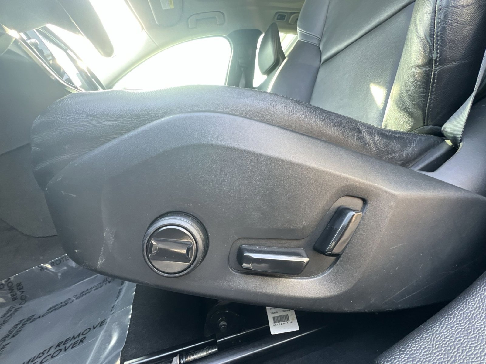 Used 2020 Volvo S60 T6 Momentum image 14