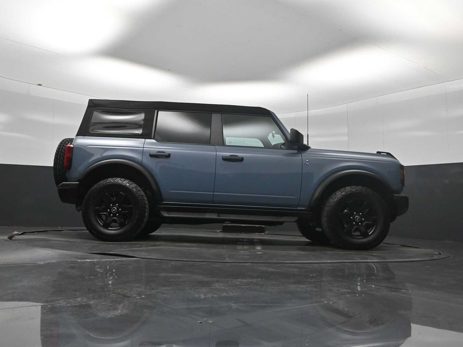 Certified 2024 Ford Bronco Black Diamond AWD/4WD image 38