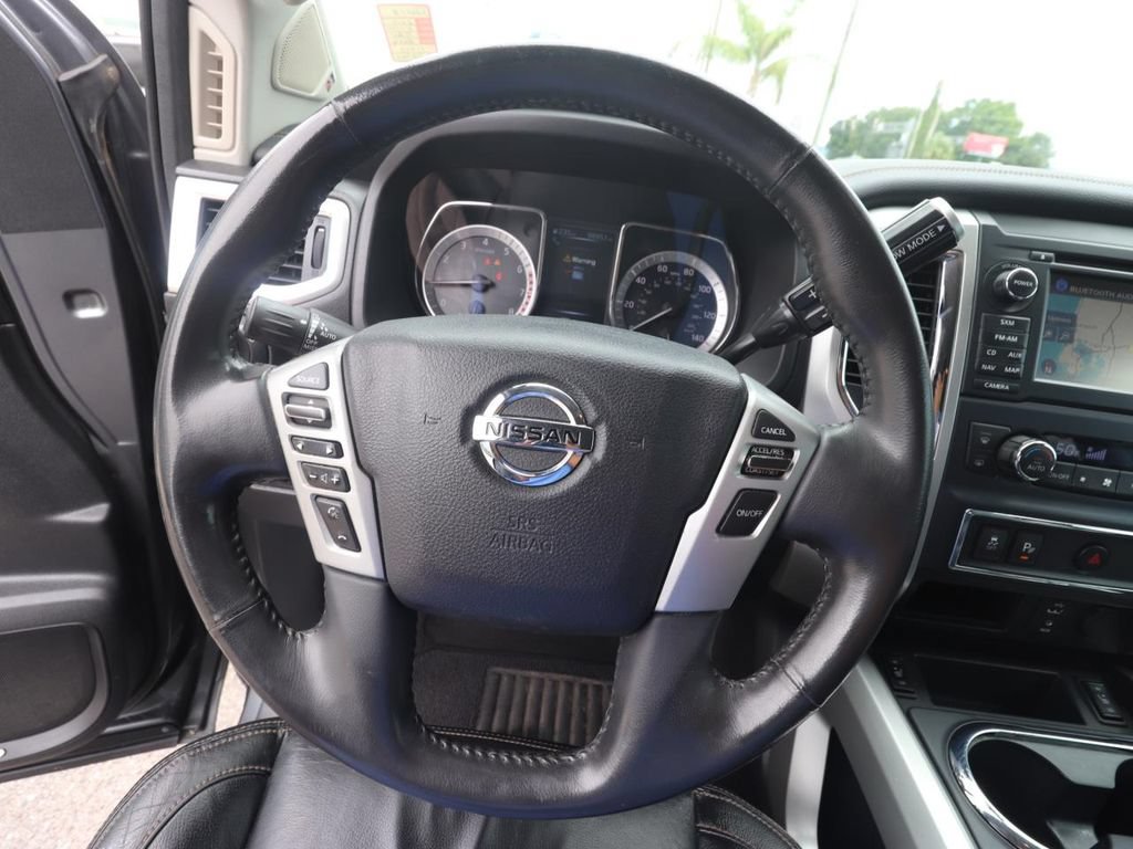 Used 2017 Nissan Titan SL RWD image 19