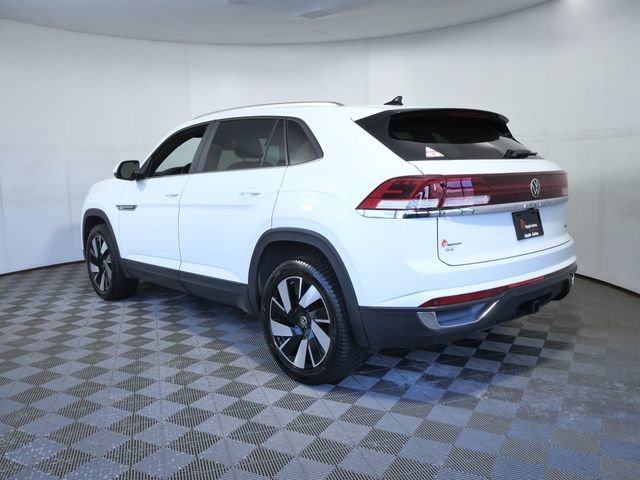 Used 2024 Volkswagen Atlas Cross Sport SE AWD/4WD image 6