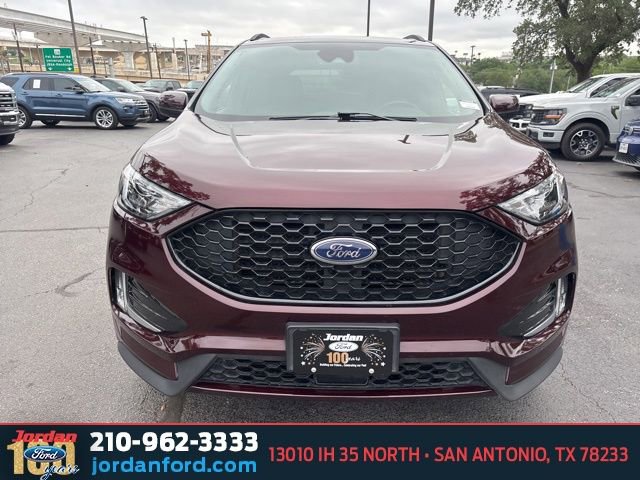Certified 2023 Ford Edge ST-Line AWD/4WD image 2