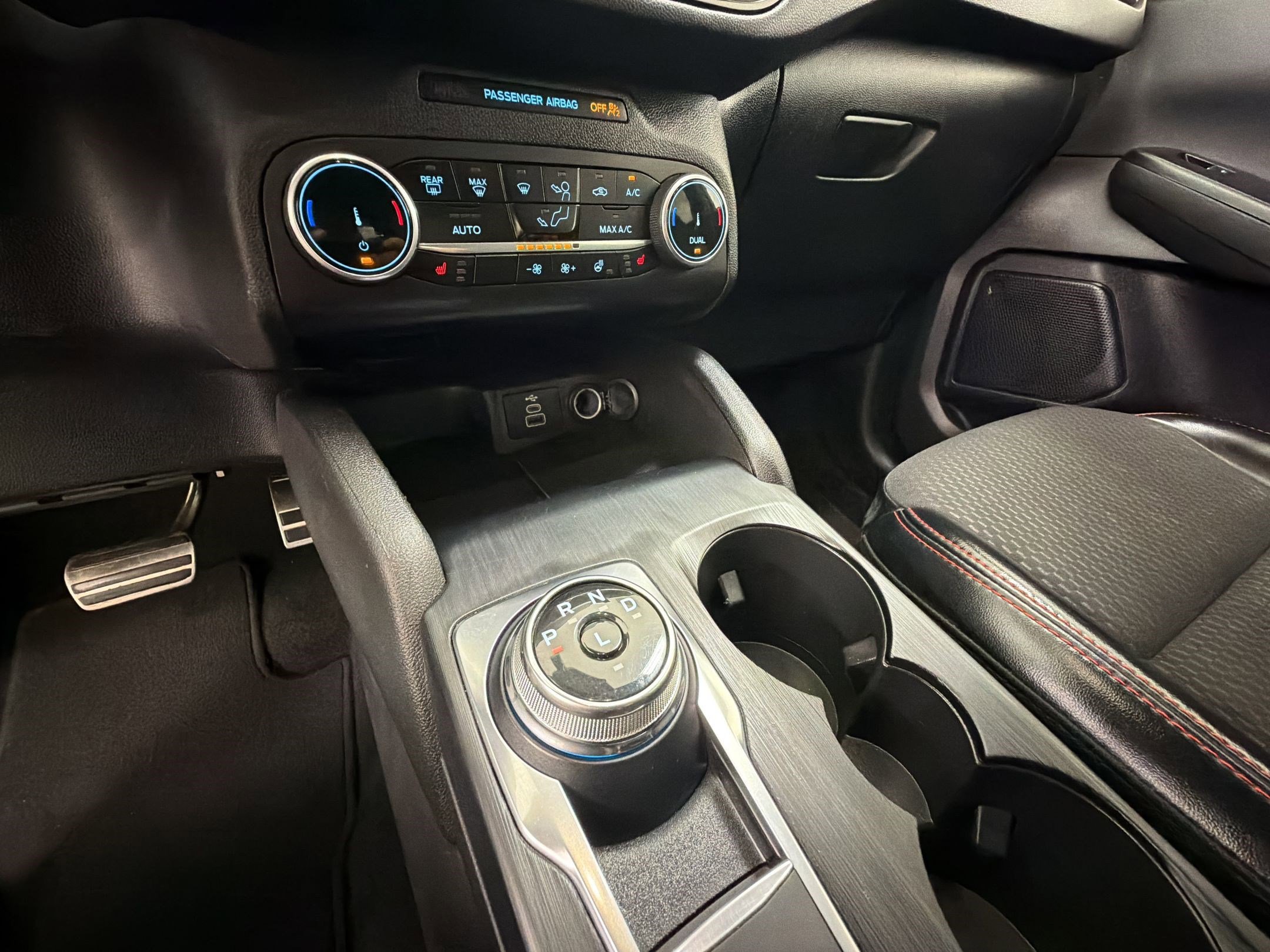 Certified 2024 Ford Escape ST-Line AWD/4WD image 24