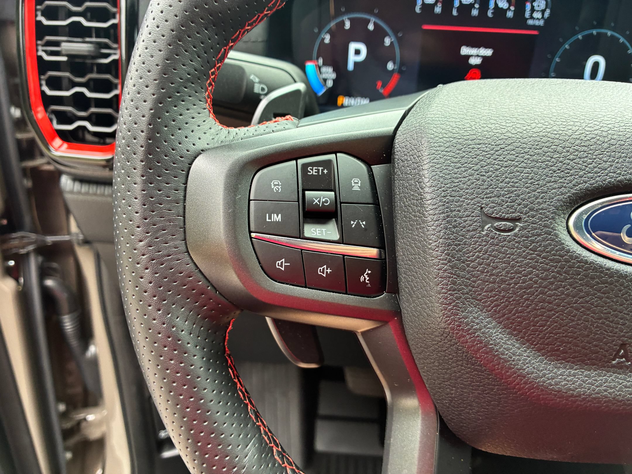Certified 2025 Ford Ranger Raptor AWD/4WD image 18