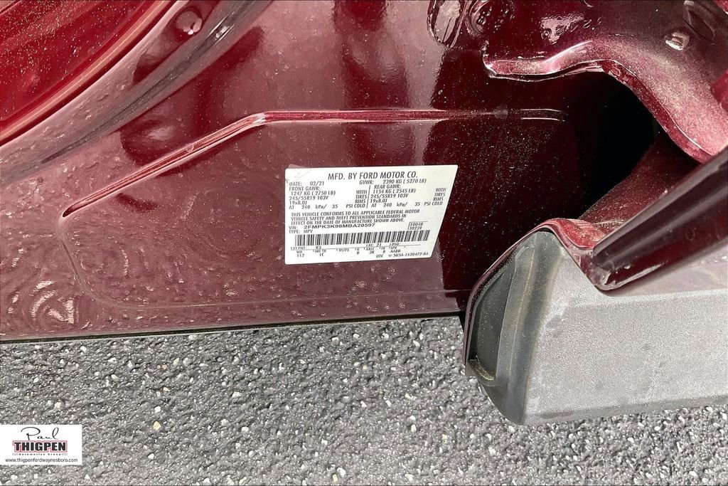 Certified 2021 Ford Edge Titanium FWD image 34