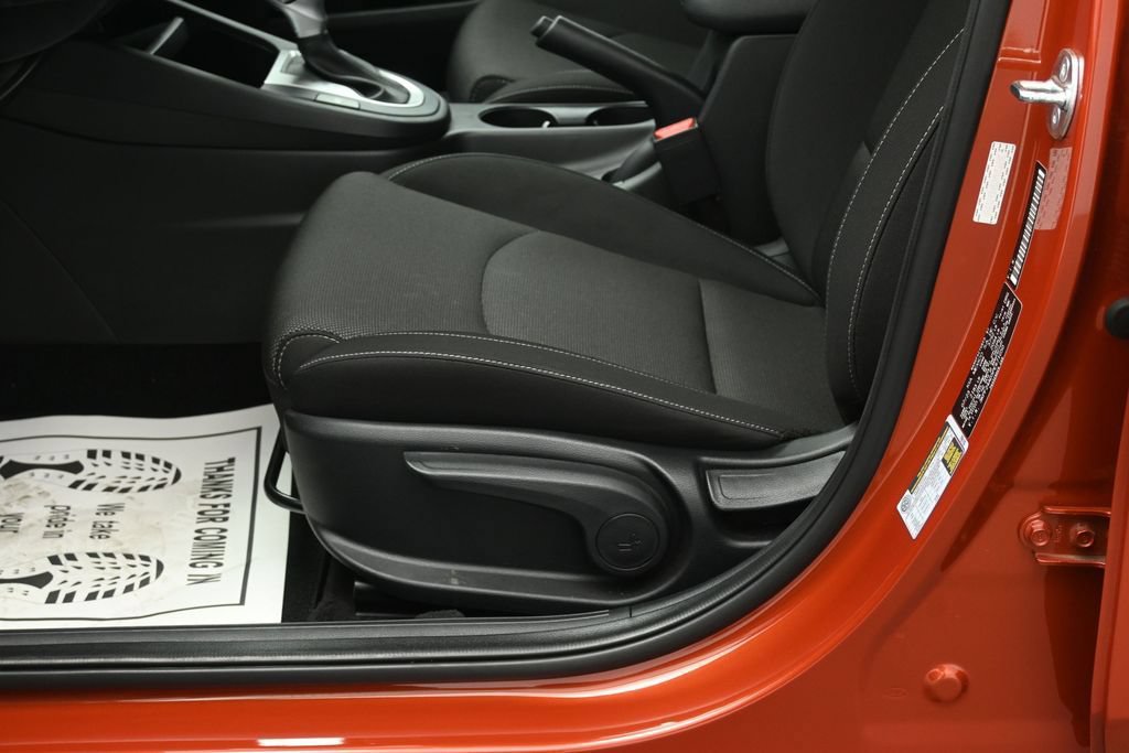 Used 2023 Kia Forte LXS FWD image 9