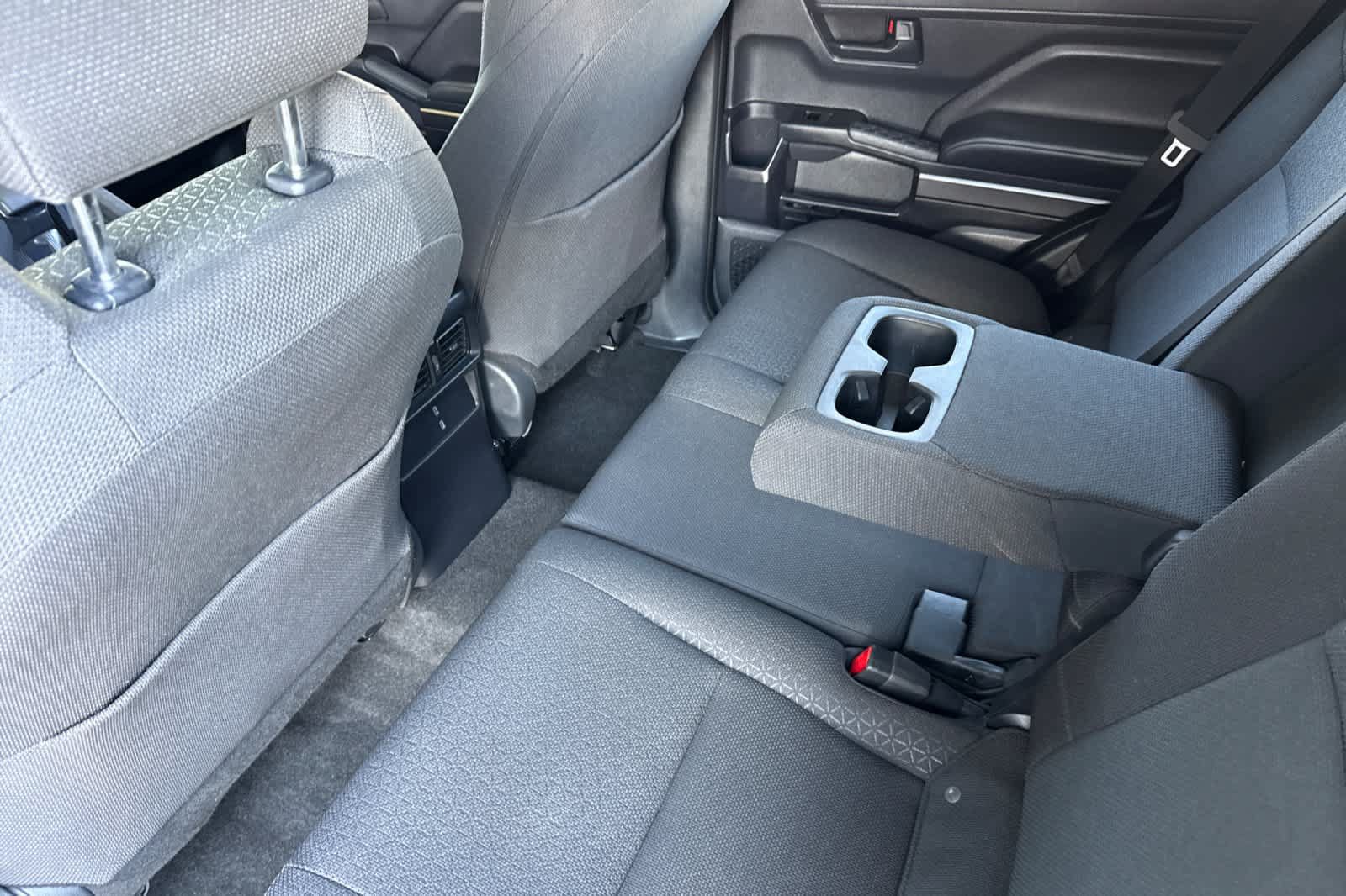 Used 2025 Toyota 4Runner SR5 AWD/4WD image 4