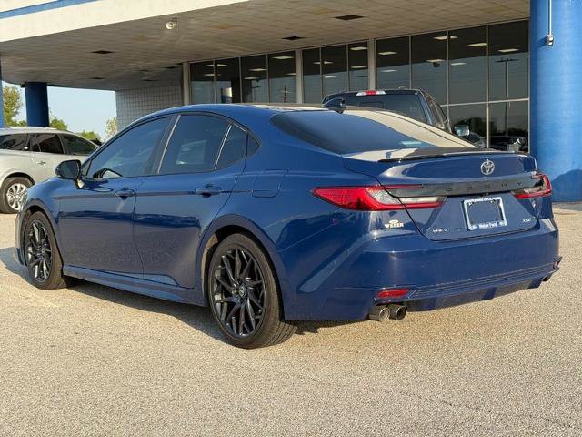 Used 2025 Toyota Camry XSE FWD image 3