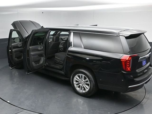Used 2023 GMC Yukon XL SLT w/ SLT Premium Package AWD/4WD image 50