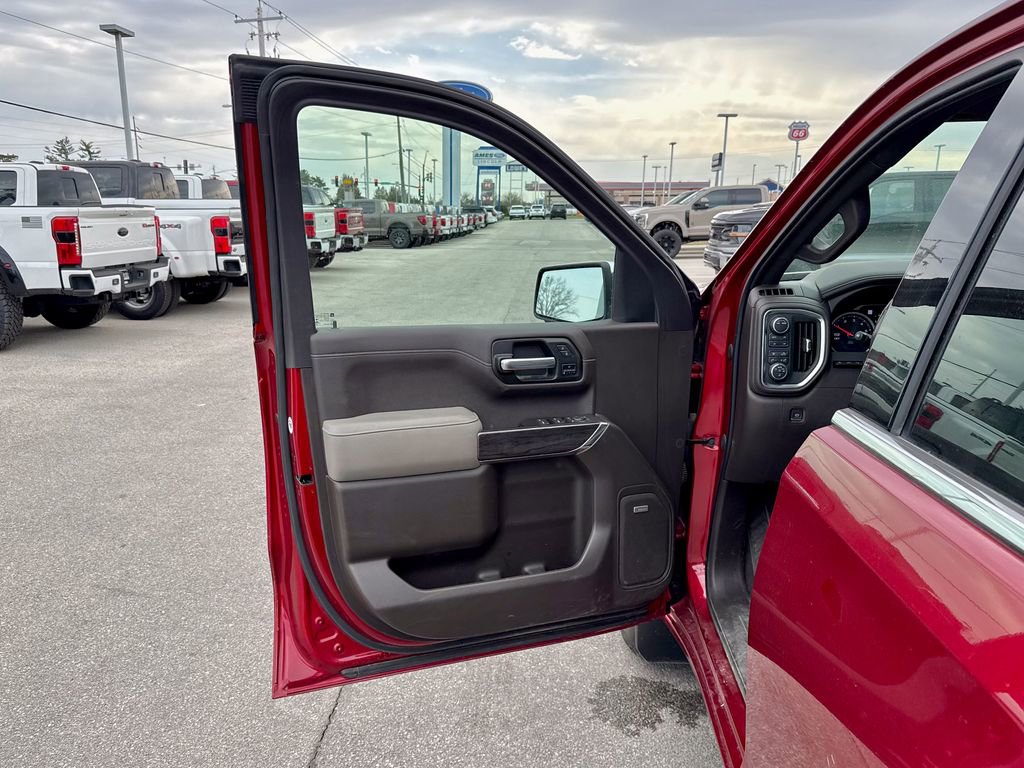 Used 2021 Chevrolet Silverado 1500 LTZ w/ Technology Package image 13