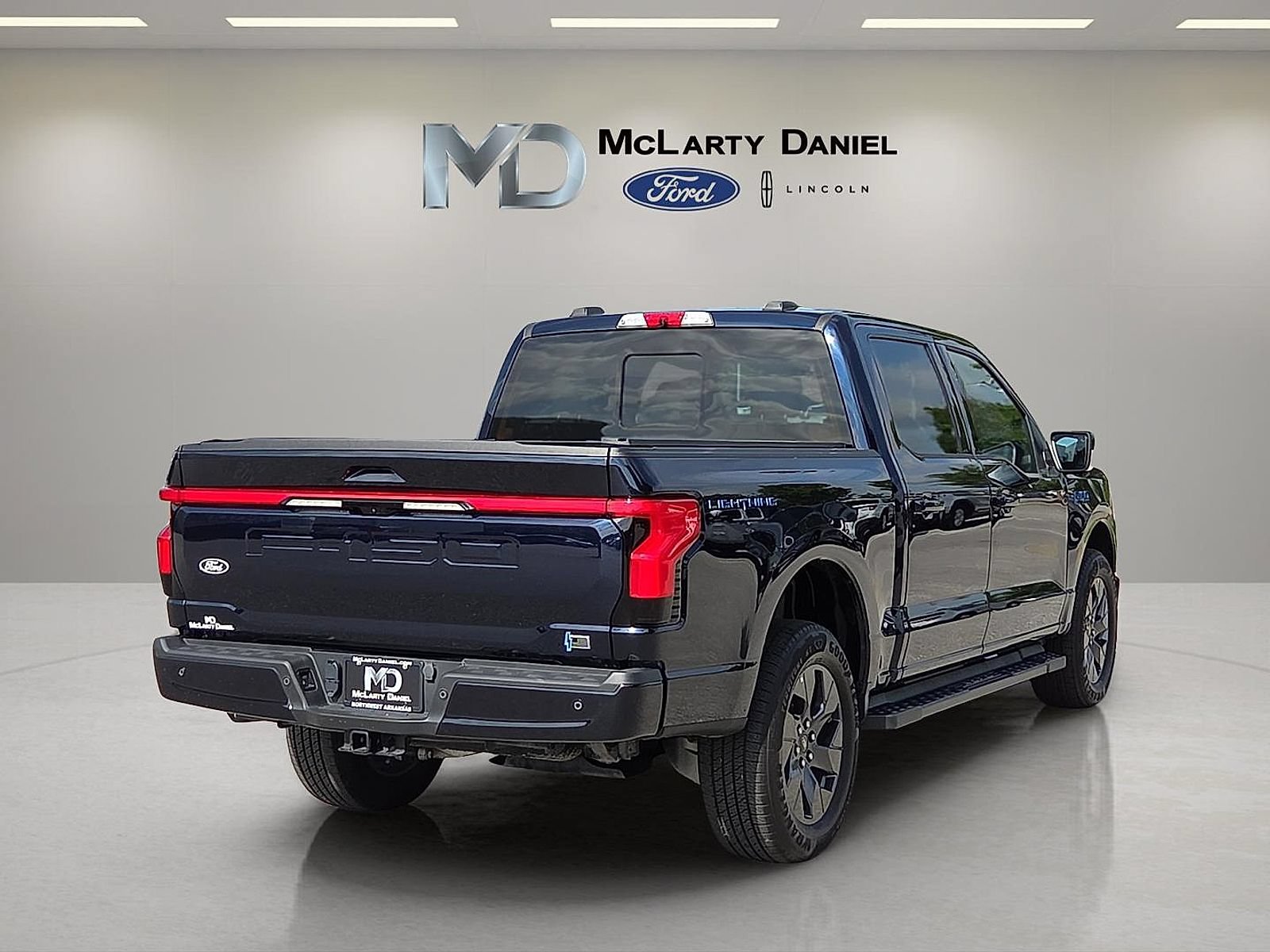 Certified 2025 Ford F150 Lightning Lariat AWD/4WD image 5