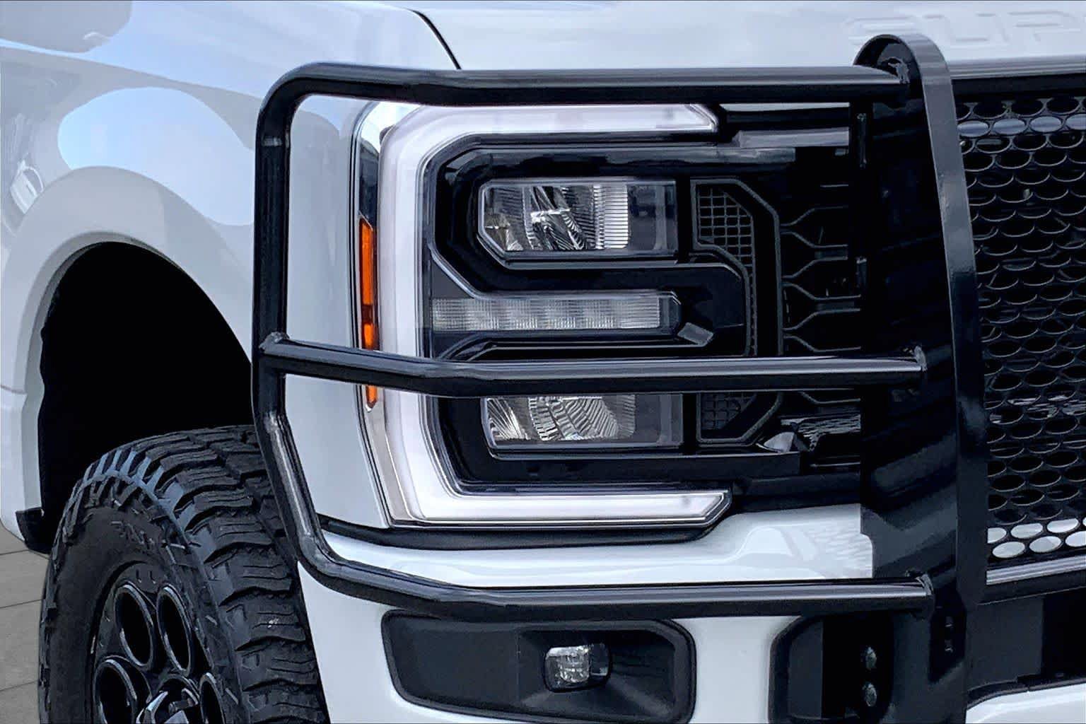 Certified 2026 Ford F250 XLT w/ XLT Premium Package AWD/4WD image 24