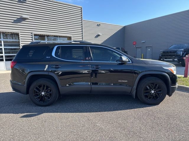 Used 2019 GMC Acadia SLT image 2
