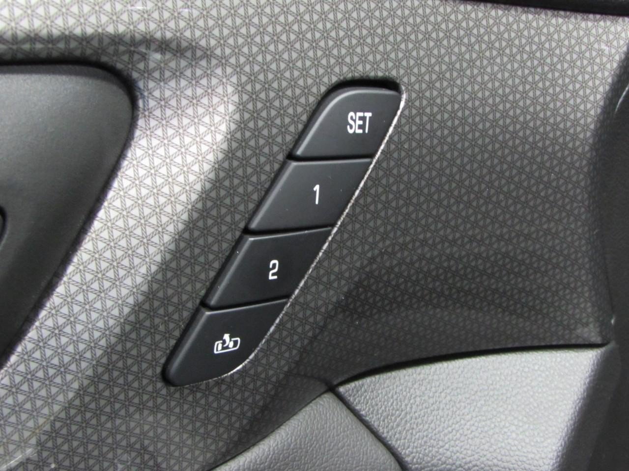 Used 2023 Chevrolet Traverse Premier w/ Redline Edition FWD image 23
