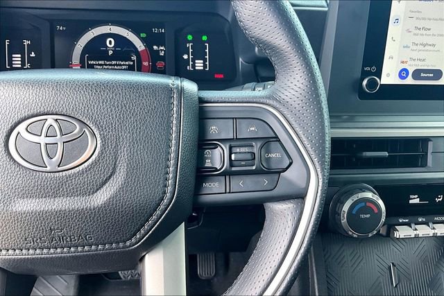 Used 2025 Toyota 4Runner SR5 AWD/4WD image 19