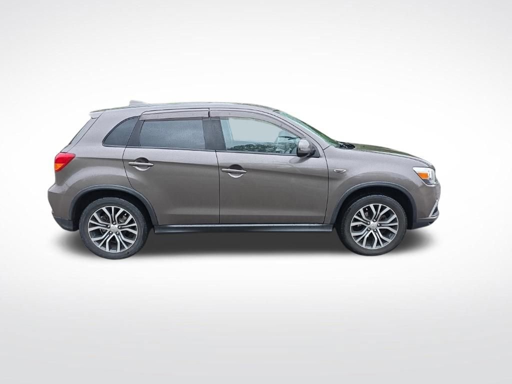 Used 2018 Mitsubishi Outlander Sport ES FWD image 4