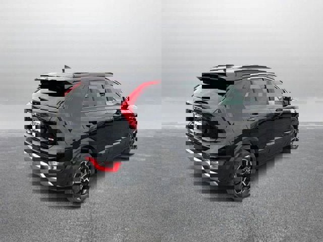 Used 2024 Kia Niro EX image 3