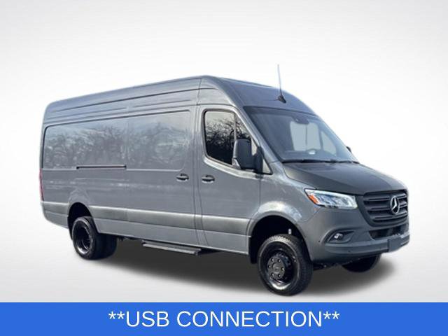 Used 2024 Mercedes-Benz Sprinter 3500 image 7