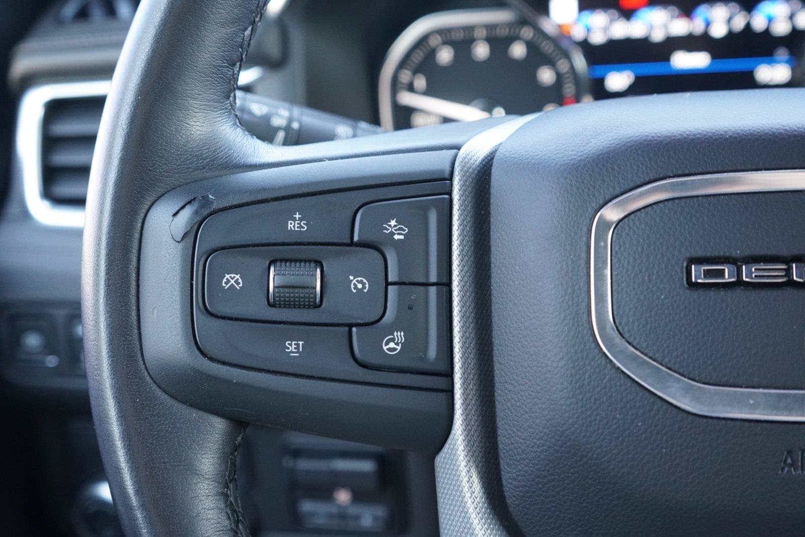 Used 2021 GMC Yukon Denali w/ Denali Ultimate Package RWD image 17