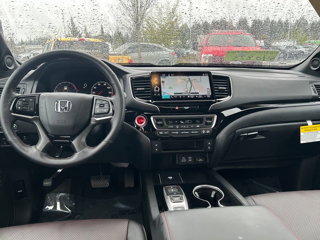 Used 2025 Honda Ridgeline Black Edition image 7