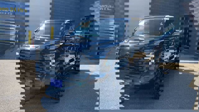 Used 2023 Toyota Tundra SR5 w/ SR5 Convenience Package image 5