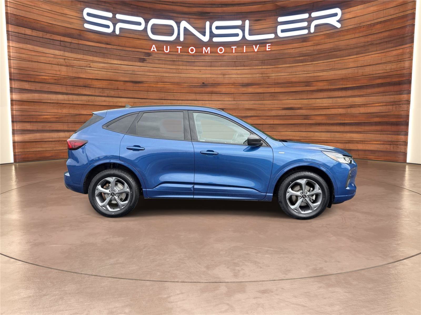 Certified 2023 Ford Escape ST-Line w/ Tech Pack #1 AWD/4WD image 9