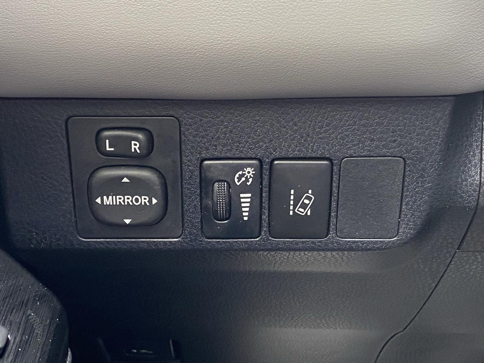 Used 2017 Toyota RAV4 Limited w/ All Weather Liner Package AWD/4WD image 17