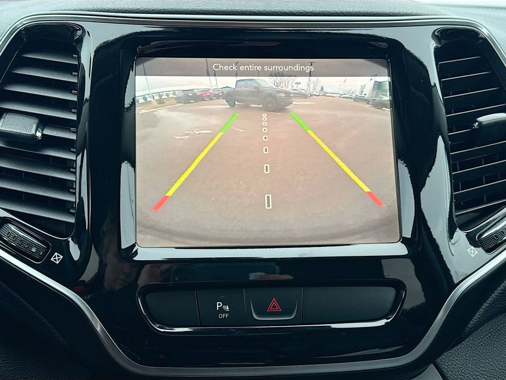 Used 2019 Jeep Cherokee Limited image 11